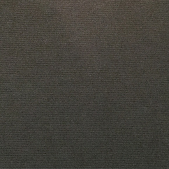 Gap above the knee pencil skirt size small - Picture 2 of 3